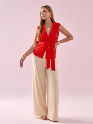 Blusa com gola angra